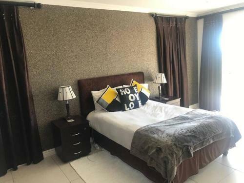 Amani Luxury Airbnb Near The Beach
