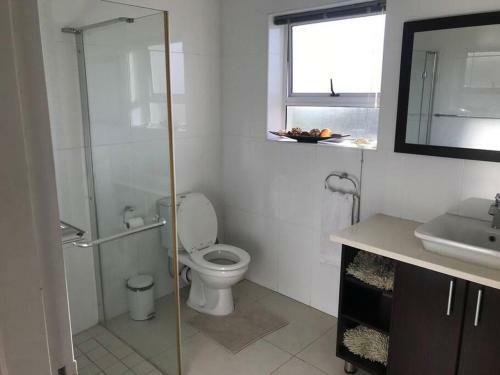 Amani Luxury Airbnb Near The Beach