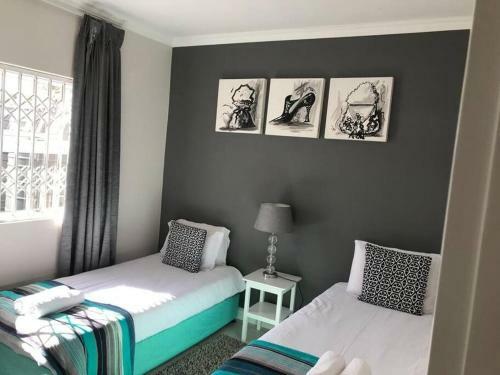 Amani Luxury Airbnb Near The Beach