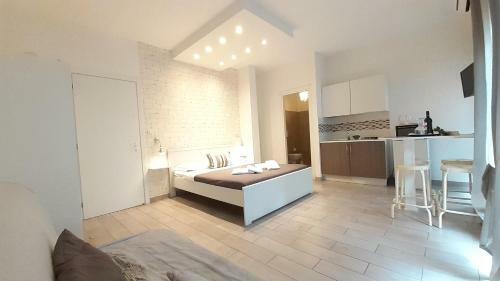 La Playa Apartments