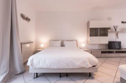 Cozy Sorrento Studio