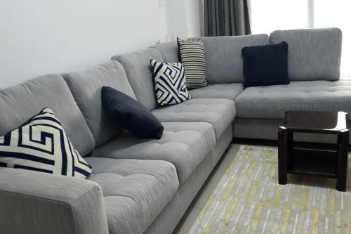 Lovely Modern Cozy Private One Bedroom Apartment