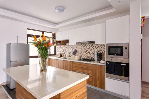 Apartamento Lovely City Gate Away Condo