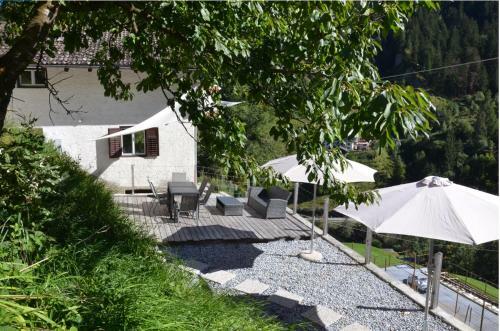 Stilfser H�uschen Mit Blick Auf K�nig Ortler