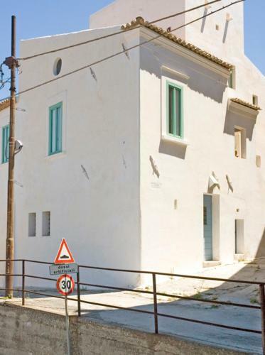 Borgo Petelia, Casa Chiarotti, Antica Casa Con Scala Esterna