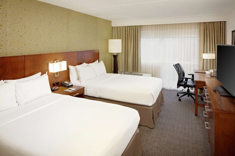 Doubletree By Hilton Hotel South Bend