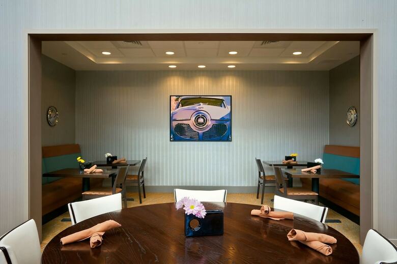 Doubletree By Hilton Hotel South Bend