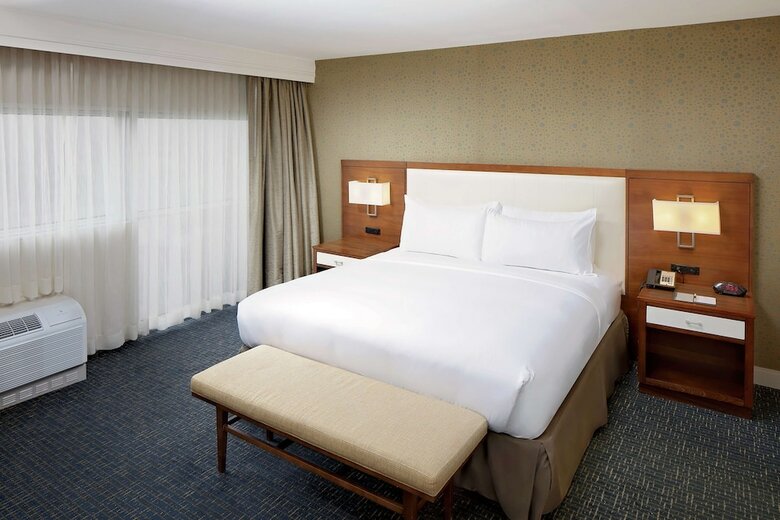 Doubletree By Hilton Hotel South Bend