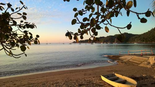 Magnetic Island Bed And Breakfast