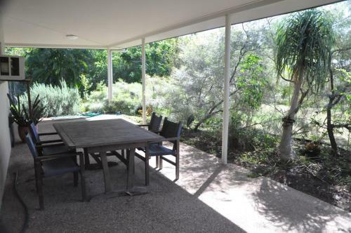 Magnetic Island Bed And Breakfast