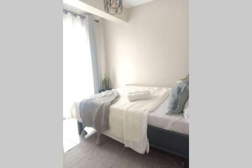 Modern 1 Bedroom Apartment. Elevated Living Royal Suburbs