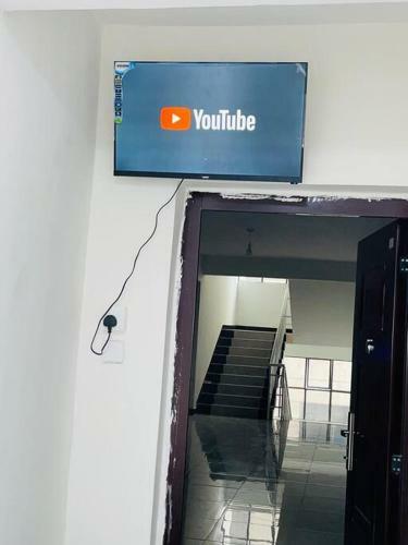 Cozy And Low Budget Studio In A Kilimani Apartment