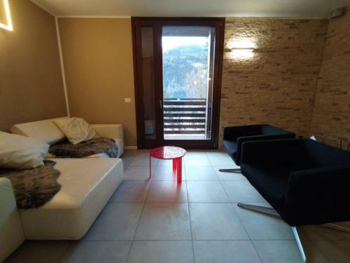 Adamello Peak Vacation Apartments