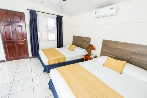Hotel Flor Blanca