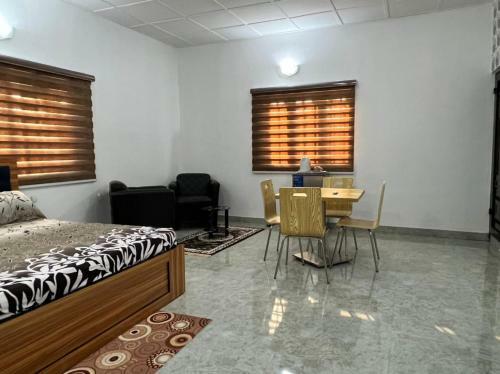 Apartamento Residential House In A Secure & Serene Environment