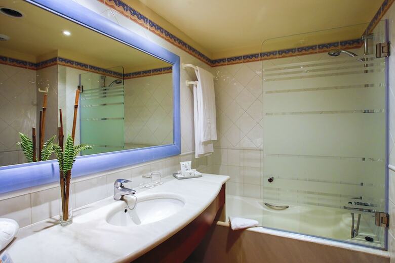 Hotel Valentin Sancti Petri
