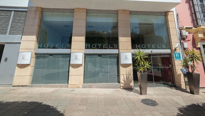 Hotel H2 Salymar