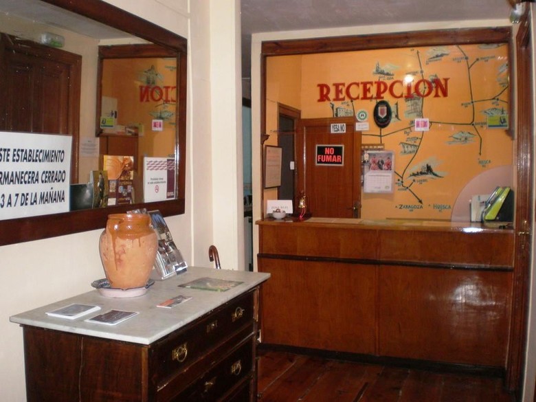 Hostal Paris