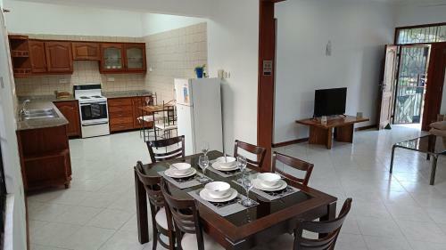 Dar Es Salaam Modern House Near Beach With Wifi