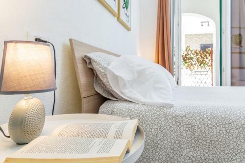 Bed & Breakfast Acquazzurra Guest House
