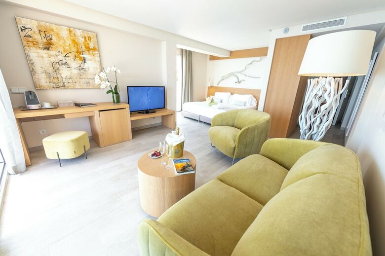 Melbeach Hotel & Spa - Adults Only