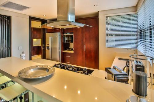 Villa Zimbali 4 Bedroom With Pool Zhb1