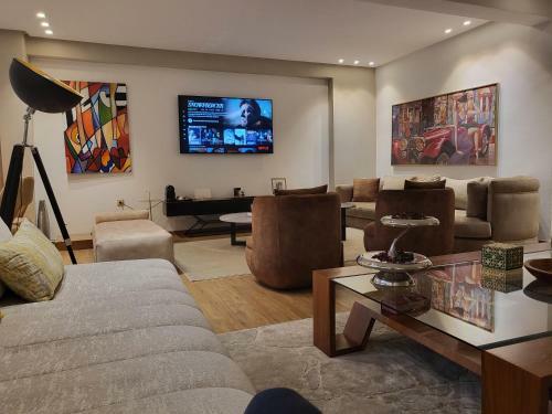 The One Luxury Apartment With Dressing Room