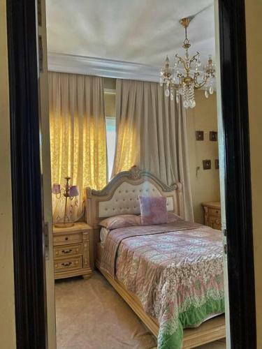 Lovely 3-bedroom Apartment With A Cozy Fireplace!