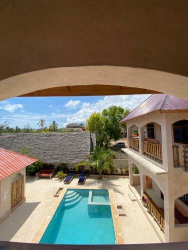 Posada Chokoro House
