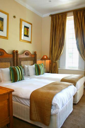 Hostal Le Ballon Rouge Guest House