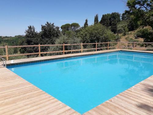 Inviting Holiday Home In Montecastello-pi With Swimming Pool