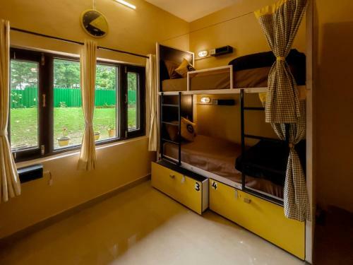 The Hosteller Naukuchiatal, Bhimtal