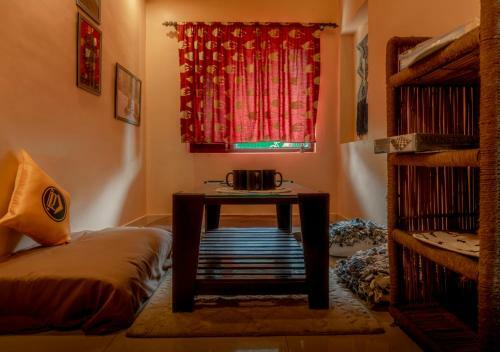 The Hosteller Naukuchiatal, Bhimtal