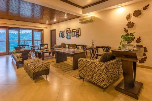 Villa Stayvista At Lakeview Manor