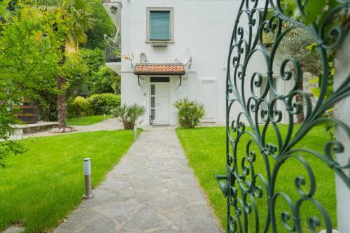 Enchanted Como Lake - Tremezzo Apartments By Rent All Como