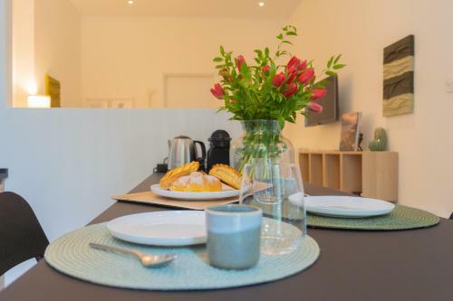 Enchanted Como Lake - Tremezzo Apartments By Rent All Como