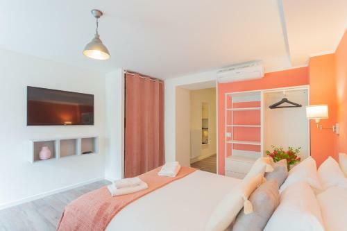 Enchanted Como Lake - Tremezzo Apartments By Rent All Como