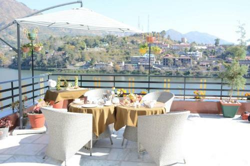 Hotel H Lake View, Bhimtal, Nainital