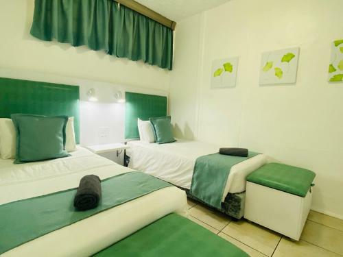 Breakers Resort Apartments