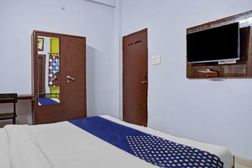 Spot On 82219 Hotel New Lake Palace