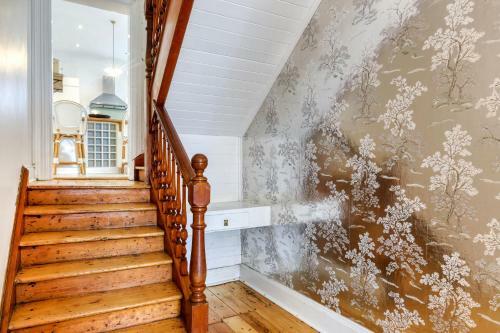 Croxteth Victorian House In Green Point Village