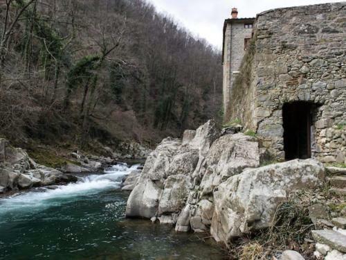 Charming Holiday Home At Vellano With Swimming Pool