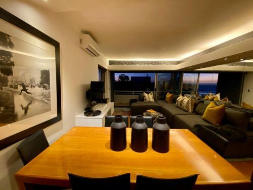 Clifton Yolo Spaces - Clifton Beachfront Executive Apartment