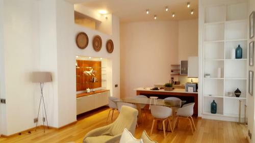 Apartamento 2 Bedroom Louise In Mutual Heights