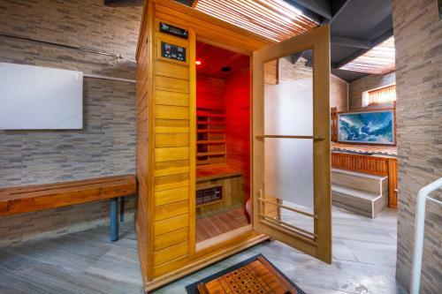 Hostal Gaia Guest House And Healing Hydro
