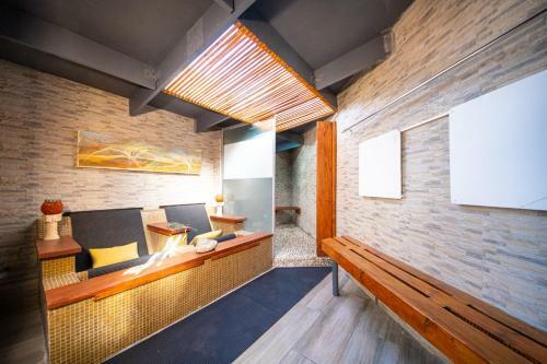 Hostal Gaia Guest House And Healing Hydro