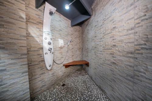 Hostal Gaia Guest House And Healing Hydro