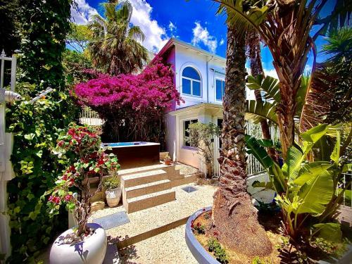 Clifton Yolo Spaces - Clifton Beachfront Apartments