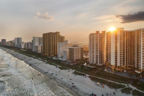 Hotel Breakers Oceanfront Boutique Resort On 27th