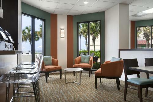 Hotel Breakers Oceanfront Boutique Resort On 27th